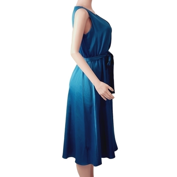 TAYLOR A-Line Sleeveless Belted Satin Dress Size: 8 - Picture 12 of 14